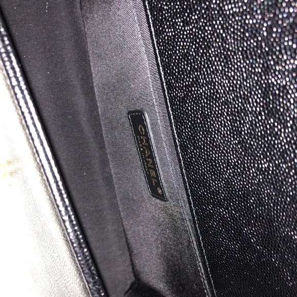 New Chanel caviar boy bag gold hw old medium - Picture 8 of 8